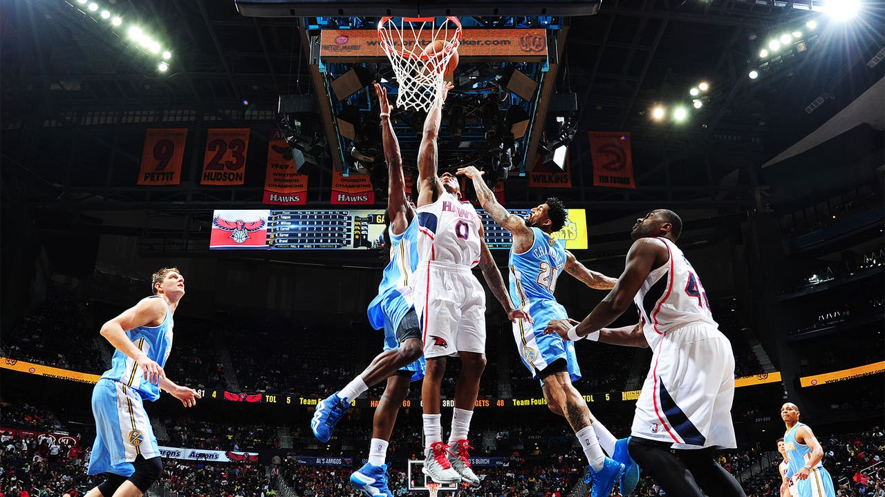 After dismal stretch, Hawks back on track with win over Denver